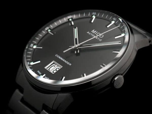 MIDO Commander II Big Date M021.626.33.061.00