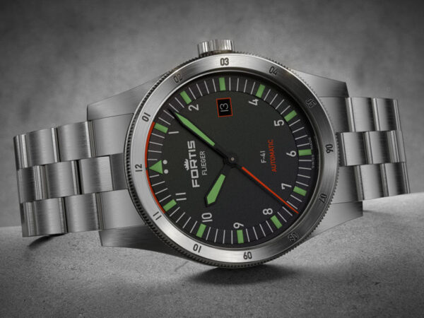 FORTIS Flieger F-41 Automatic auf Block Bracelet F.422.0008