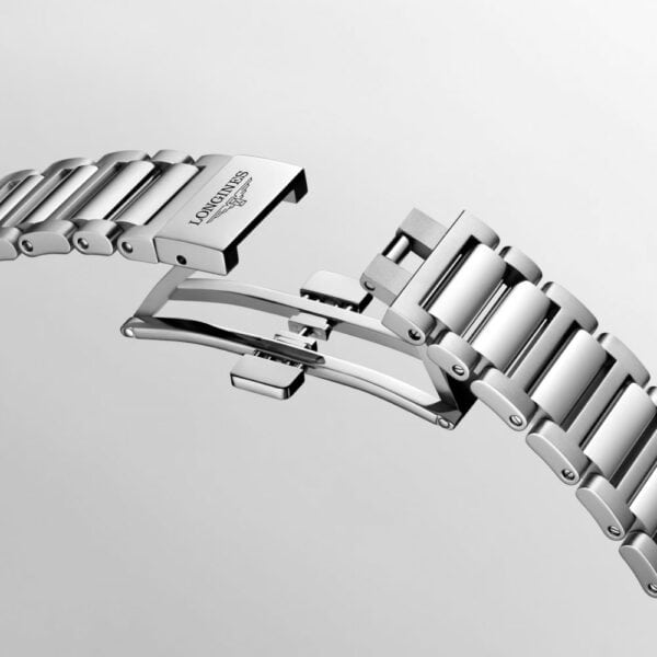 6 LONGINES Conquest Automatic Chronograph L3.835.4.02.6